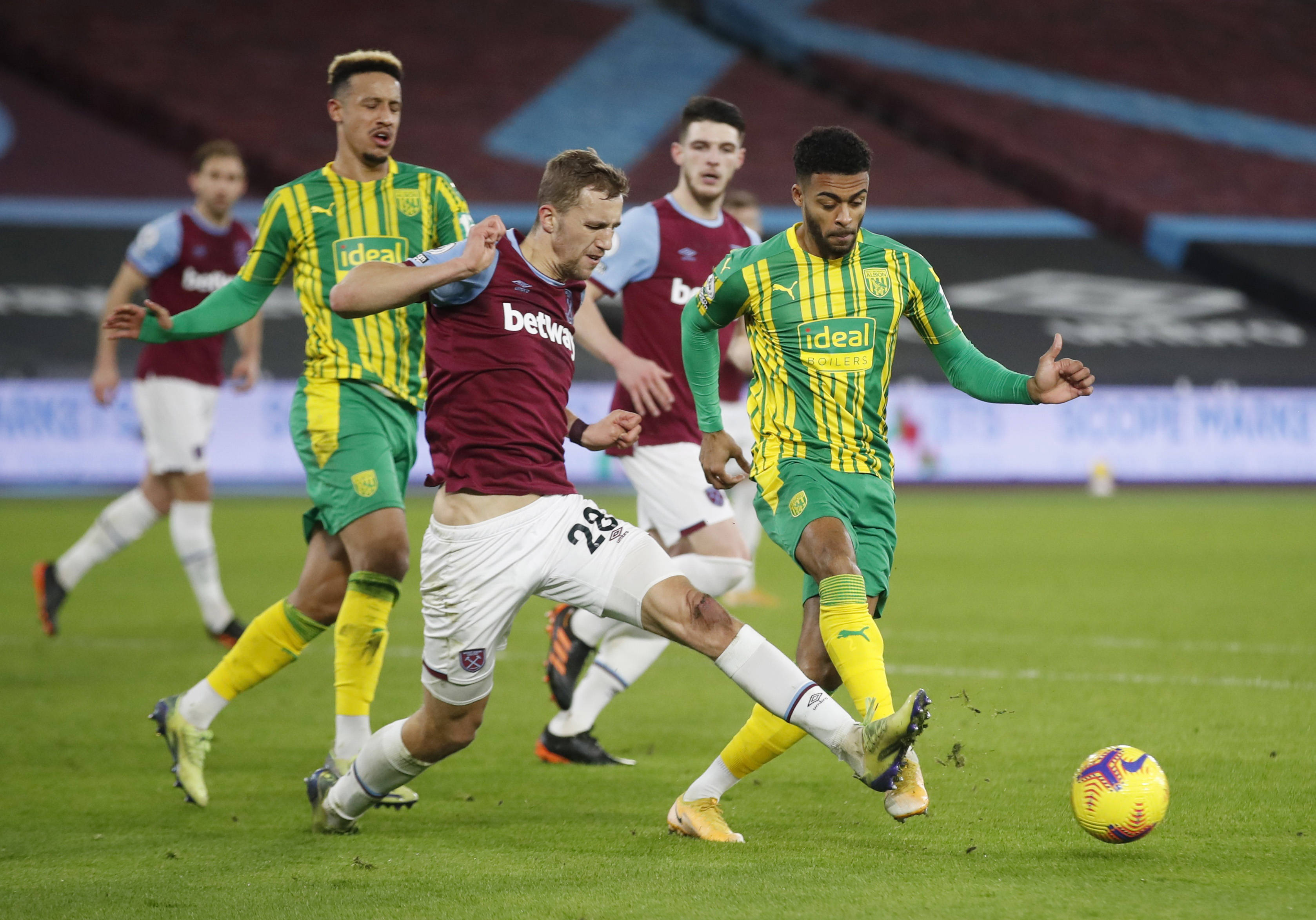 差距引发了 差距引发了