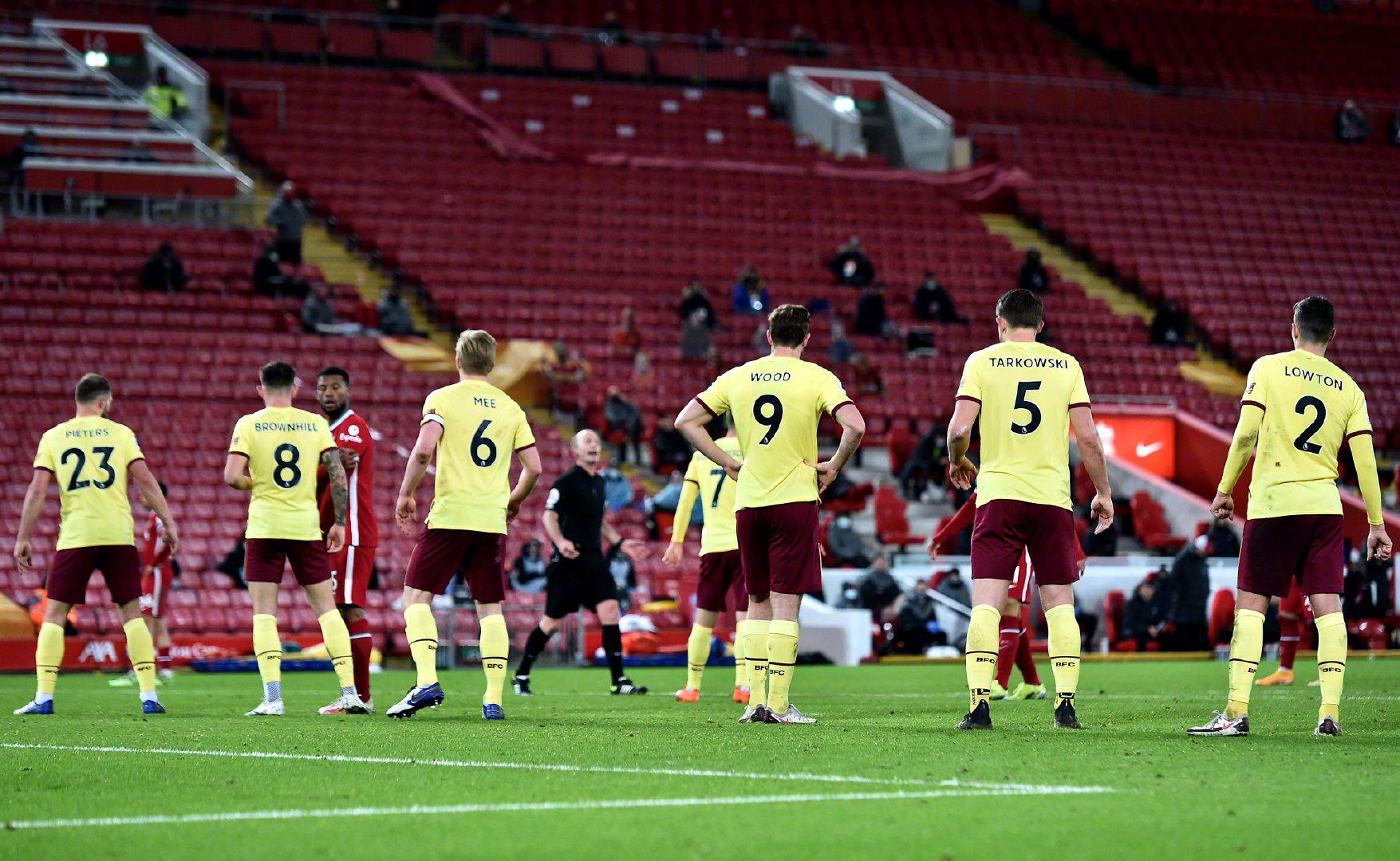 他首先以自 他首先以自